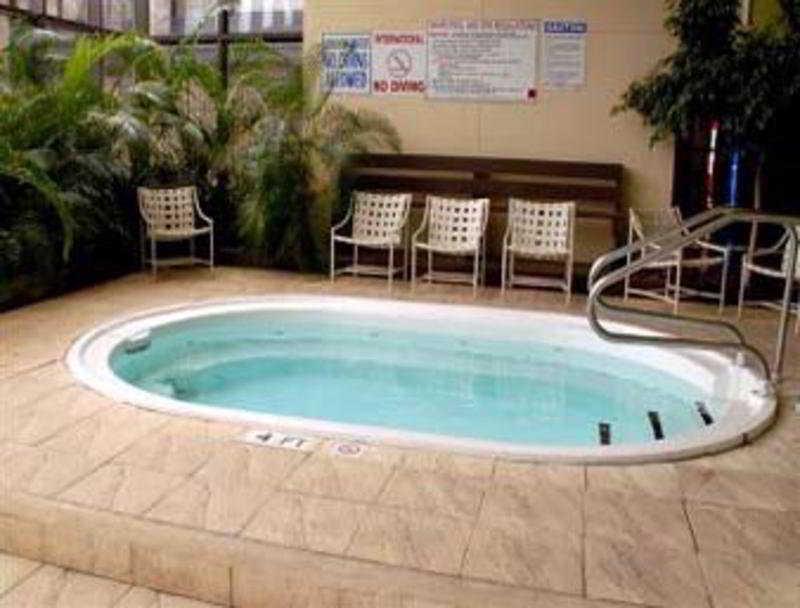 Ramada Columbia/Fort Jackson Area Bagian luar foto